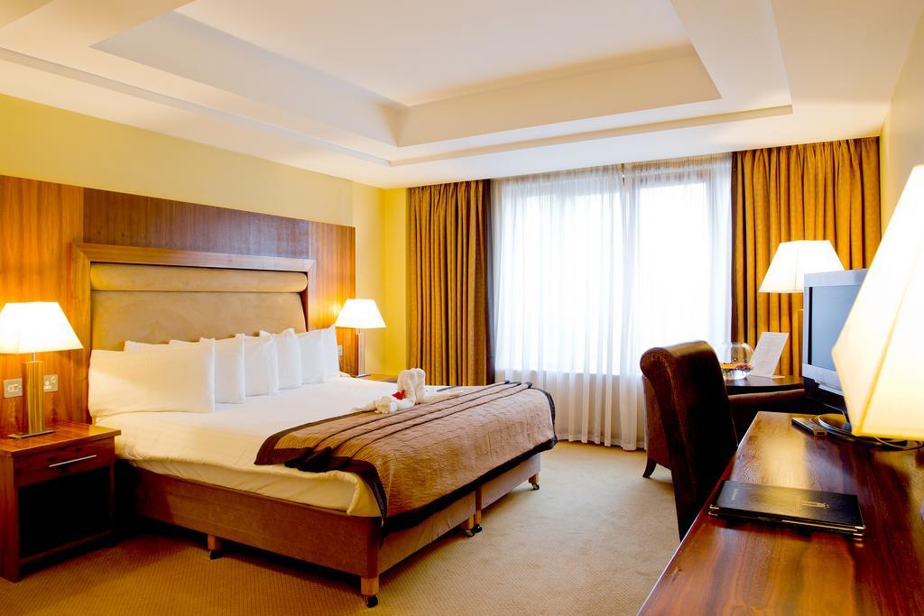 Annebrook House Hotel Маллінгар Екстер'єр фото